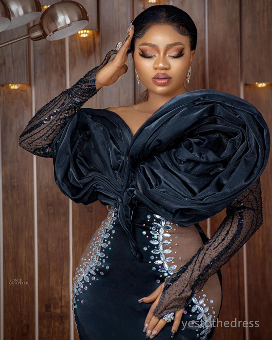 2024 Plus Size African Prom Dresses for Black Women Illusion Evening Dresses Elegant Long Sleeves Rhinestones Decorated Birthday Party Dress Reception Gowns AM621