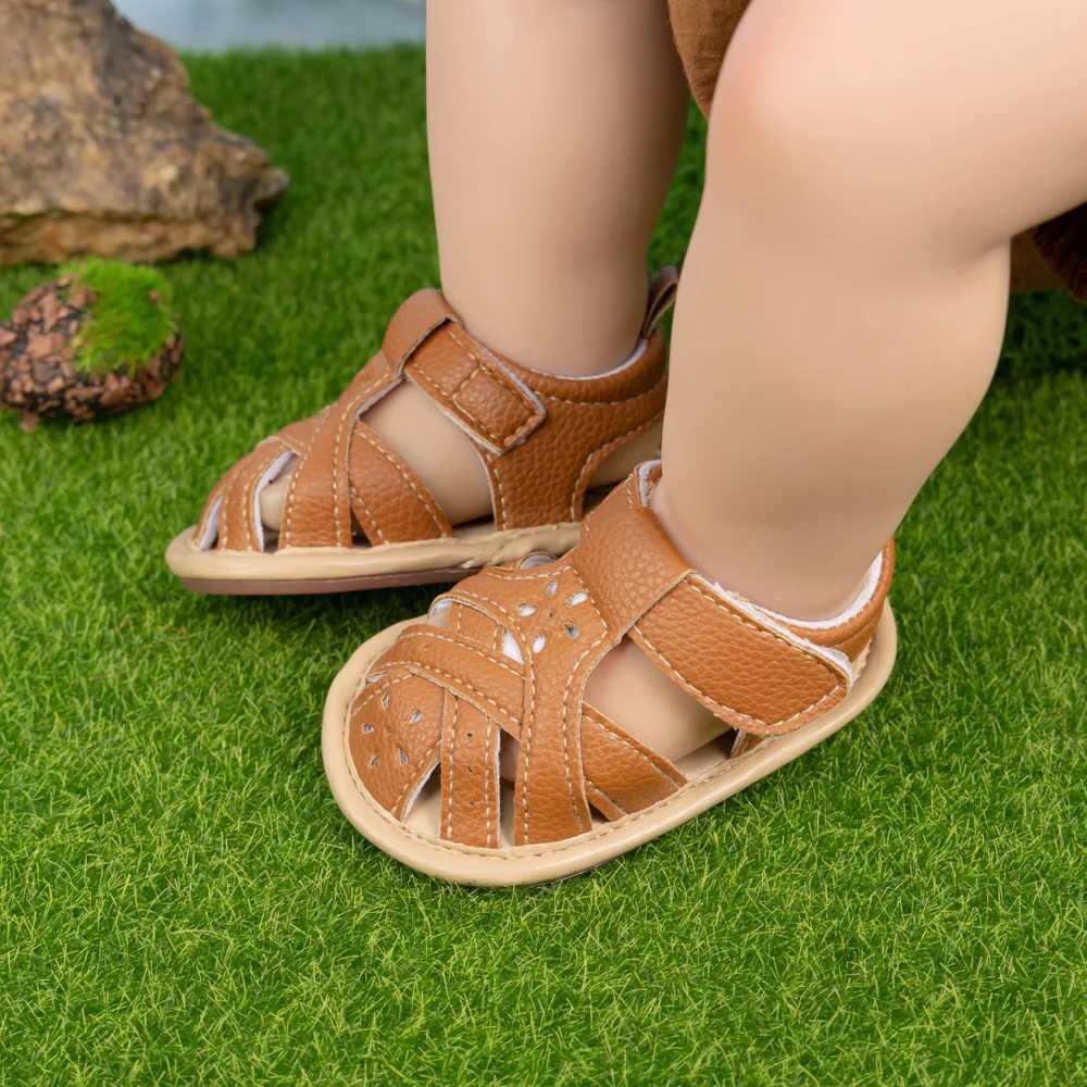 Sandaler Kidsun Baby Girl Sandals Flat Rubber Bottom Non-Slip Baby Girls Shoes Toddler Spädbarn Summer Casual Beach Sandaler Nyfödda 240329