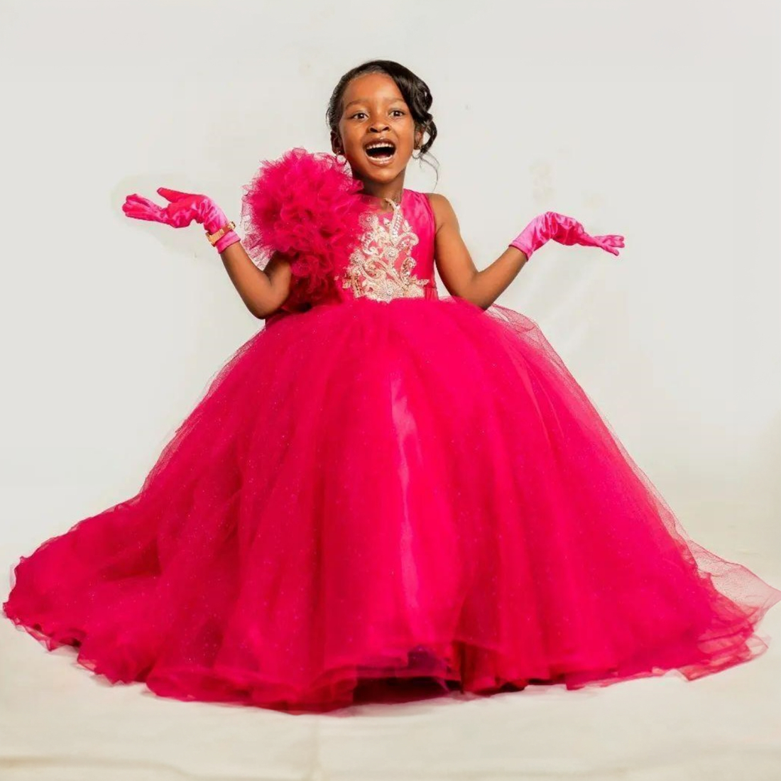 2024 Hot Pink Flower Girl Vestidos Primeira Comunhão Vestido Jewel Tiered Tulle Princesa Rainha Vestido de Festa de Aniversário para Crianças Pequenas Meninas F105