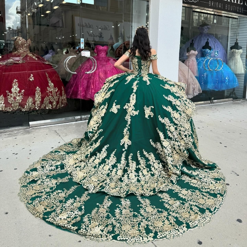 Green Vestidos de Anos Quinceanera klänning 2024 pärlor paljetter guld applique spets diamanter mexi klänning för 15 års födelsedag