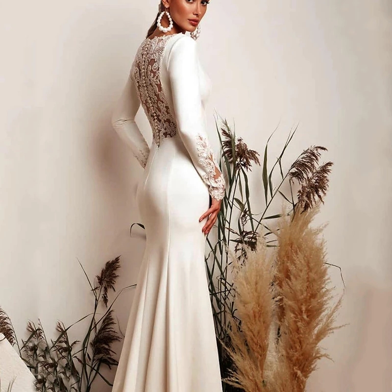 Znakomite koronkowe aplikacje syreny ślubne Eleganckie satynowe boho ogród długie rękawy Kobiety panna młoda sukienka małżeńska pojemnik prosta nowoczesne suknie ślubne Cl3436