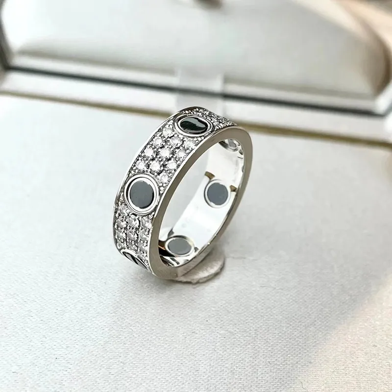 Luxury designer ring love ring 6-11 size Personalized Diamond fashionable and versatile unisex temperament ring High-end luxury fashion minimalism