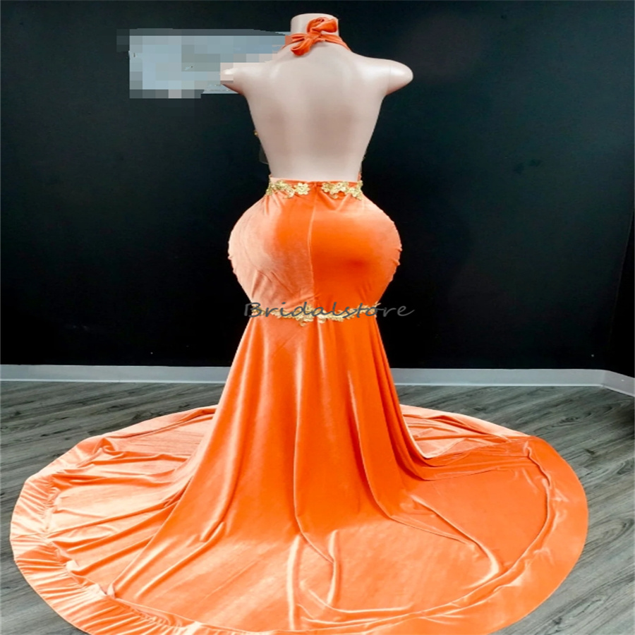 Sexy Orange Mermaid Evening Dress Halter Gold Lace Backless Prom Dresses For Black Women Velvet Formal Dress Charming Party Gown Elegant vestidos de fiesta 2024