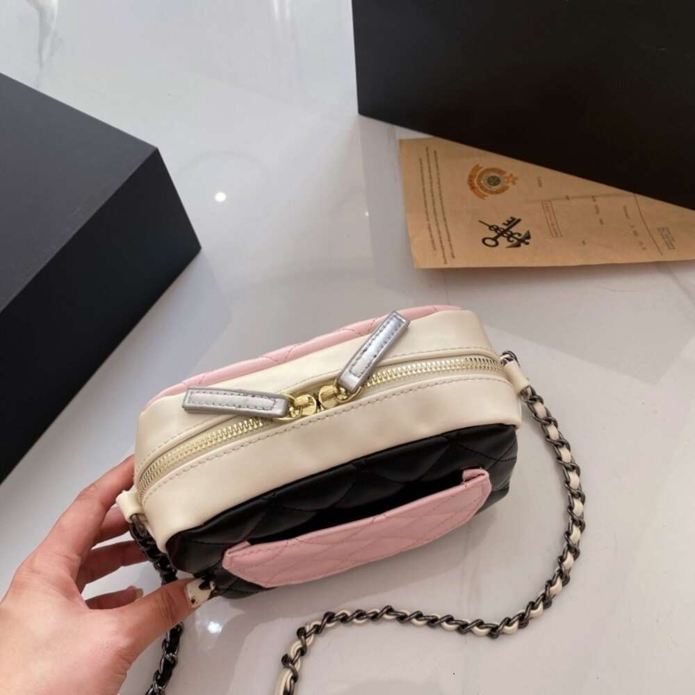 Schoudertas Designer Fabriekskorting Veelzijdige kleine kettingtas voor dames Lente/zomer Nieuwe mode Contrastkleur met textuur van westerse stijl Crossbody