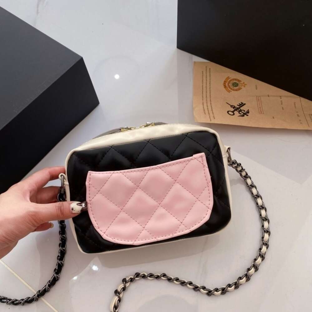 Schoudertas Designer Fabriekskorting Veelzijdige kleine kettingtas voor dames Lente/zomer Nieuwe mode Contrastkleur met textuur van westerse stijl Crossbody