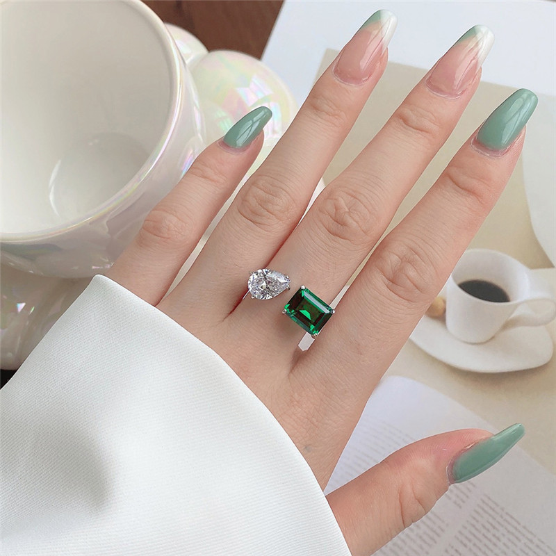 Pear Square Green Diamond Emerald Rings for Women 925 Sterling Silver Love Designer Ring Woman 8A Zirconia Jewelry Jewelry Daily Outfit Hift Box Depliable