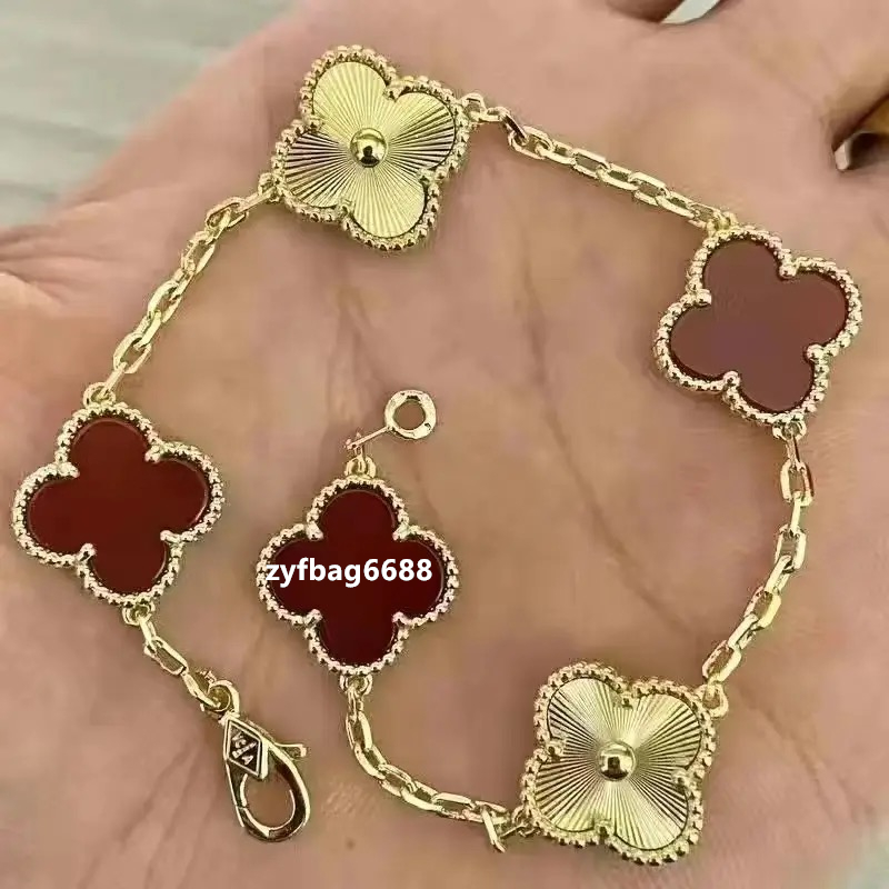 24 lyxdesigners bleknar inte Panda Five Flower Armband Women's Light Luxury Versatile V Gold Panda Full Diamond Laser Advanced Par