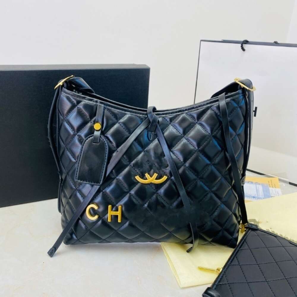 Shoulder Bag Designer Factory Discount 2024 New Single Underarm Womens Bag Classic Lingge Design Simple and Elegant Style