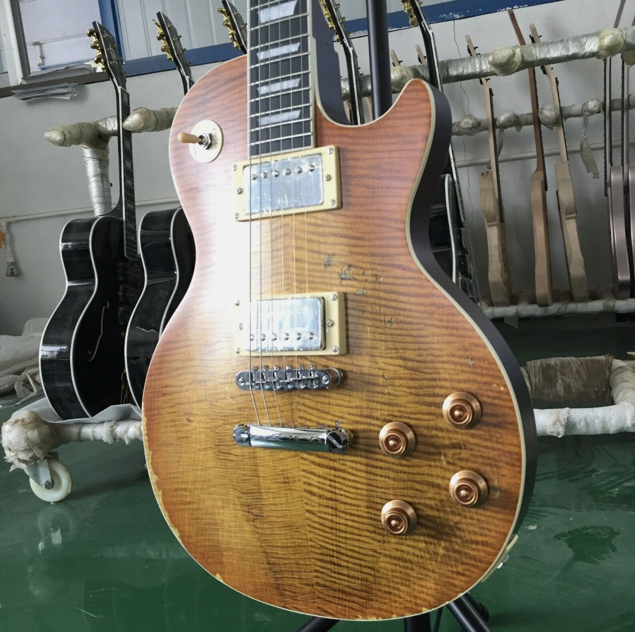 Guitarra de guitarra de guitarra de guitarra GB personalizada de Maple Flamed Top Relic GB