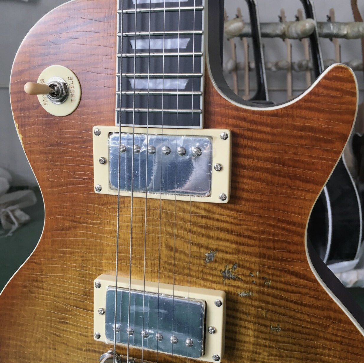 Guitarra de guitarra de guitarra de guitarra GB personalizada de Maple Flamed Top Relic GB