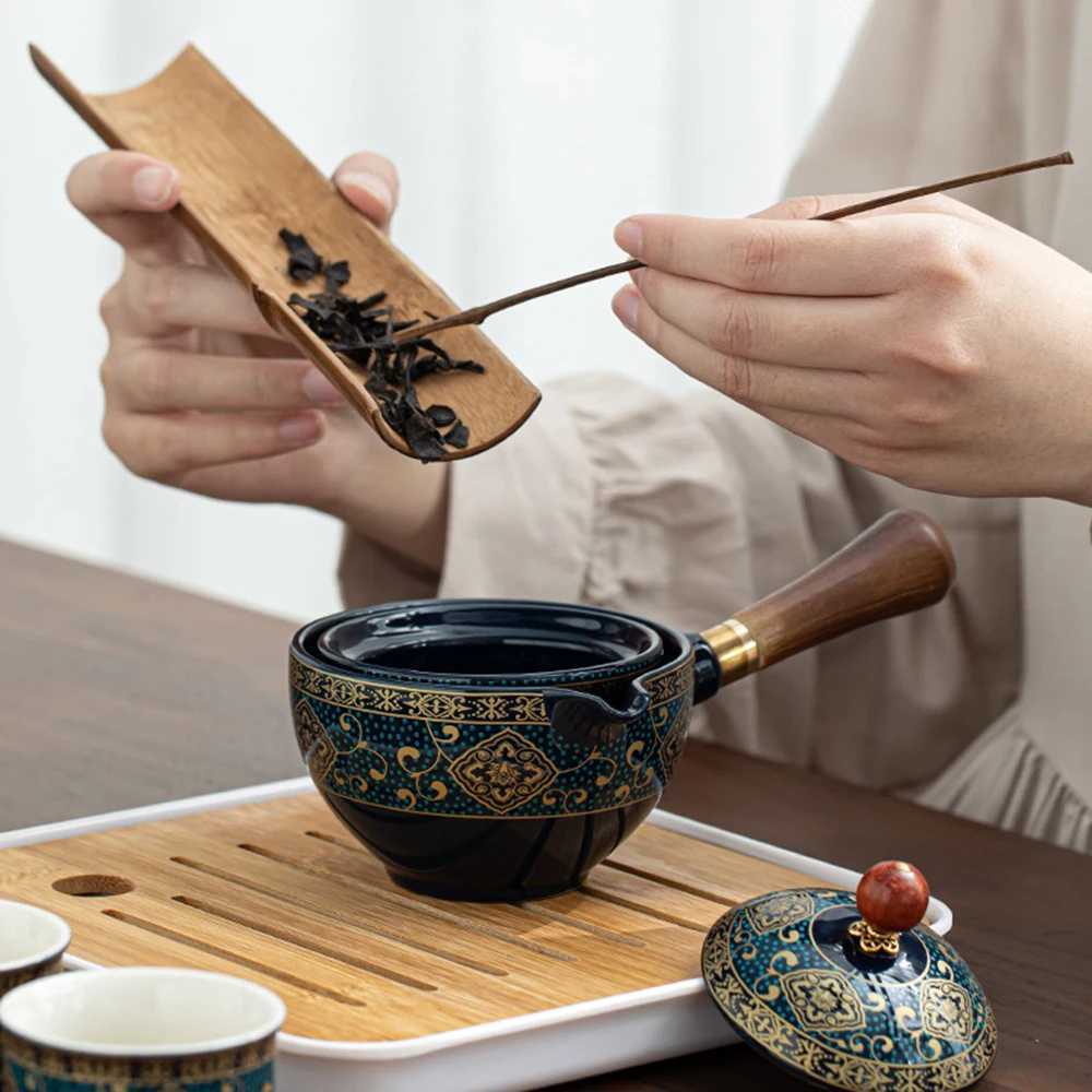 TeAware Setleri Çiçekler Enfes şekil seramik çay bardağı Puer 360 rotasyon Çay Makinesi ve İnfüzer Porselen Çin Gongfu Çay Seti