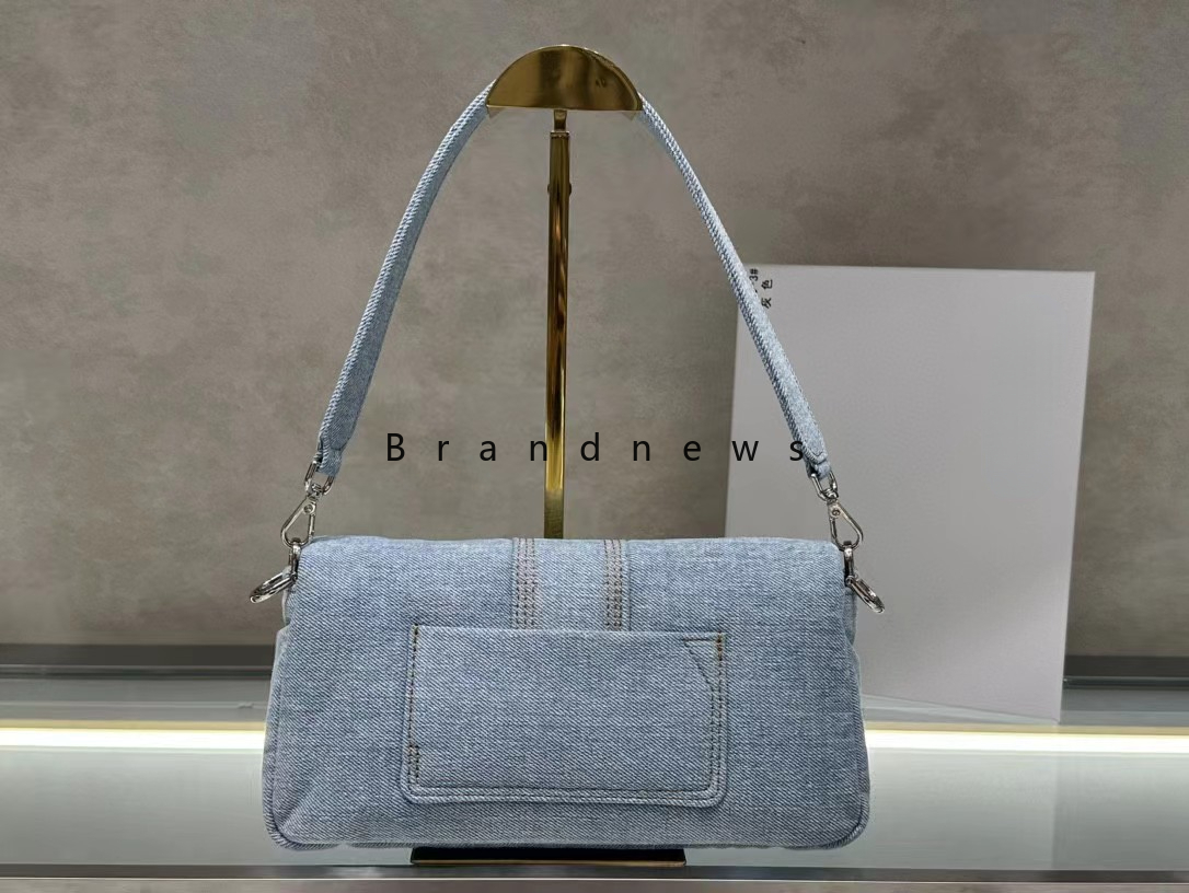 Designer dżinsowa torba na ramię Le Bambimou ins marka kobiet worki pod pachami płótno crossbody vogue torebka z dwoma paskami swobodnymi torebkami i torebkami gole