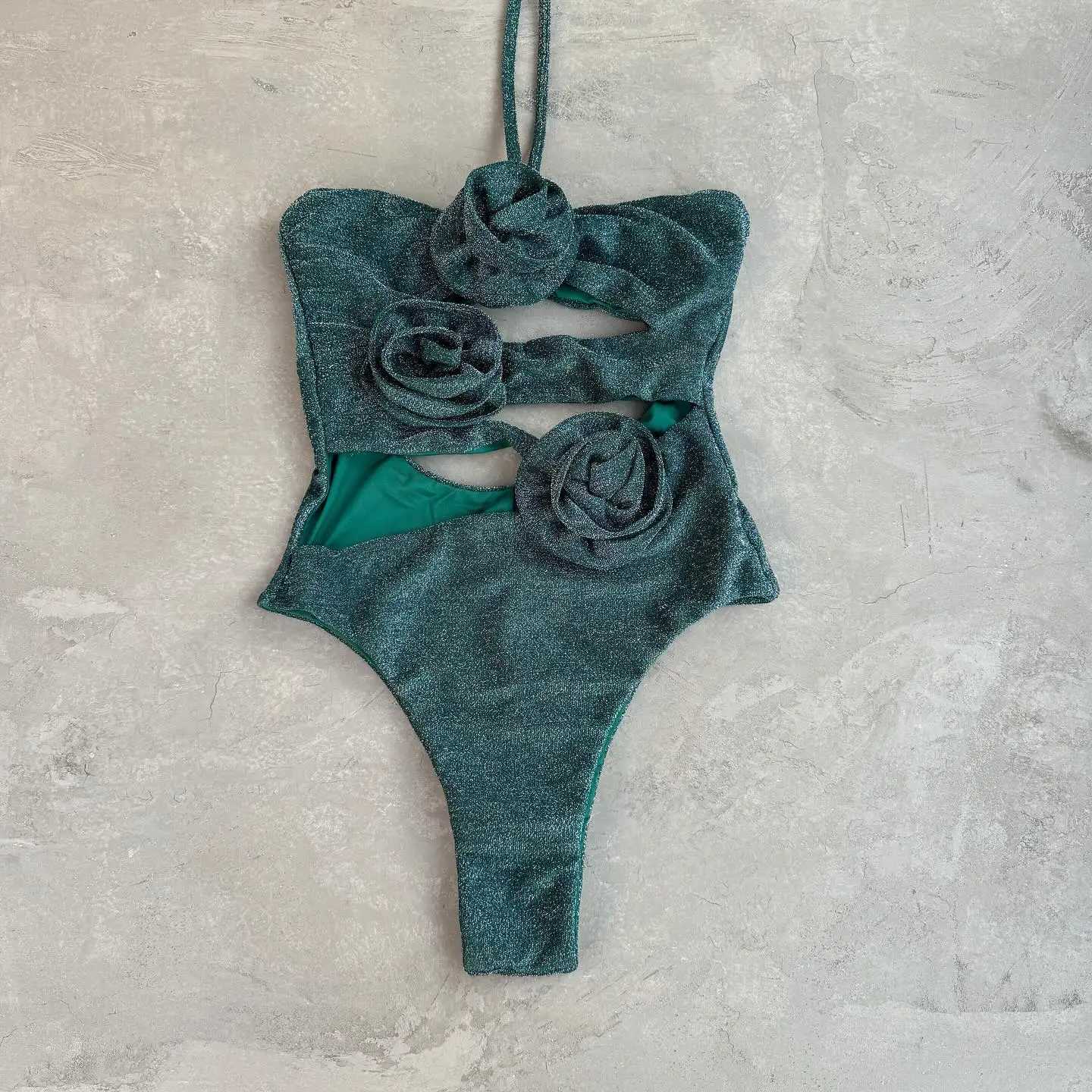 女性用水着2024新しいセクシーなワンピース水着を固体3D花ホルターストラップ水着女性の水着スーツビーチウェアホローモノキニ夏