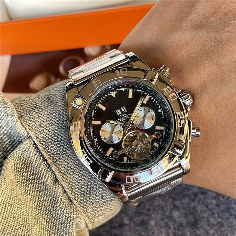 Montres Watchs AAA Mens Watch Mechanical Watch Swiss Nouveau grand volant entièrement automatique Watch Mothing Business Steel Band Watch