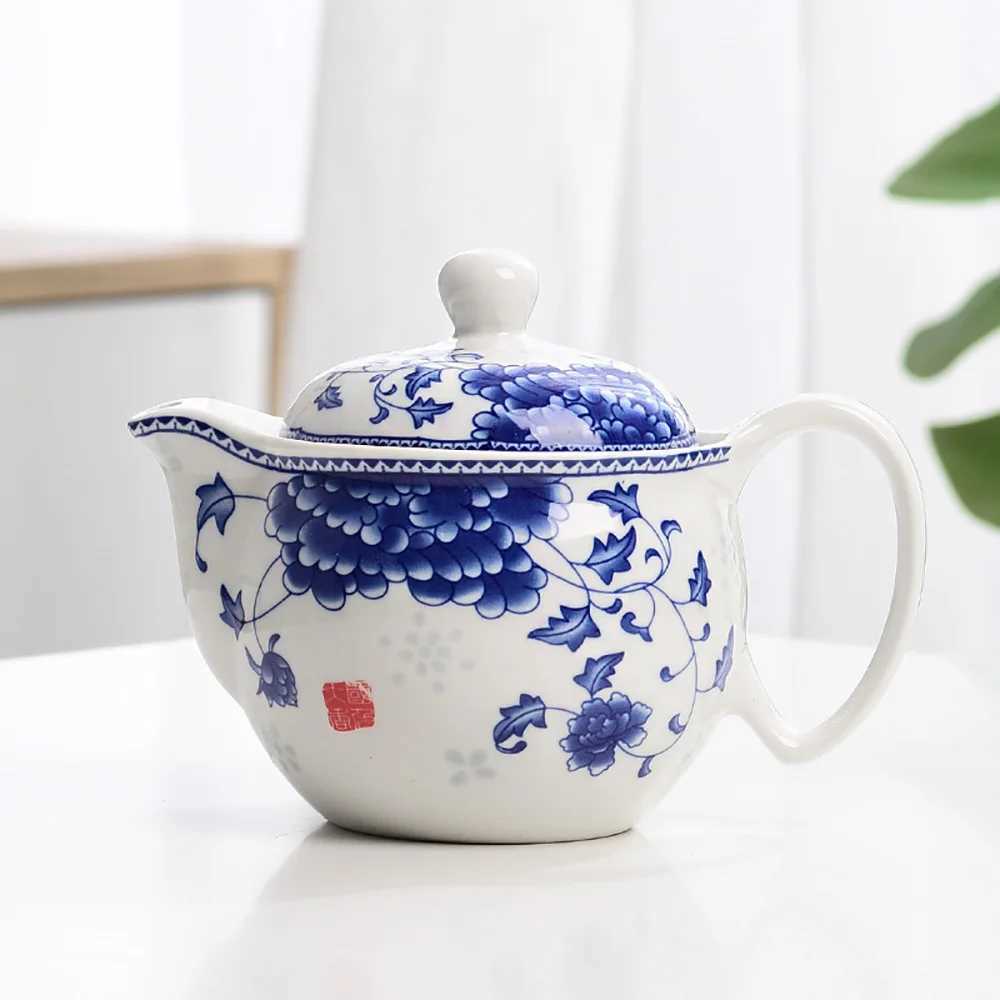 Teaware sets Chinees blauwe en witte porseleinen thee PotExquisite keramische theepot kettlekung fu thee setporcelain teaware bloem thee pot