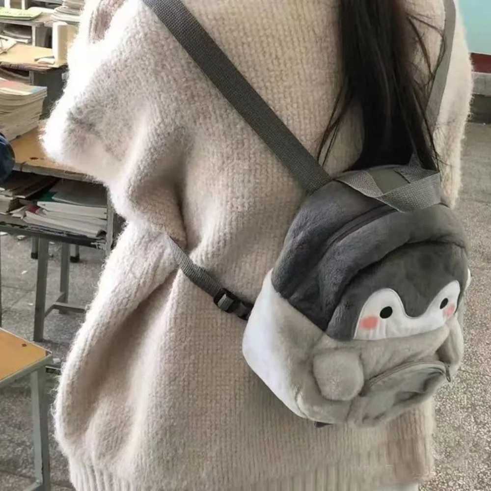 Kloofde rugzakken Penguin Cartoon Gothic Harajuku Backpack Cute JK Girl Ita Bag Poll Bag Pijntas Actie Afbeelding PLUSH MINI SCHOOL BAGL2405