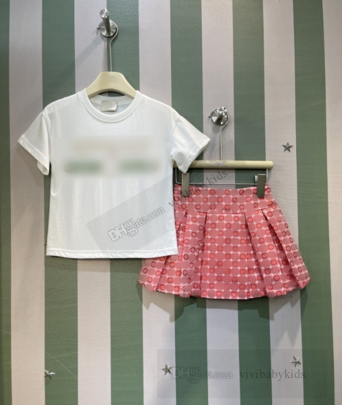 Lettera di moda Lettera Cherry Stampato Set di vestiti bambini T-shirt a maniche corte con gonna pieghettata bambini estivi Outfit Z7957