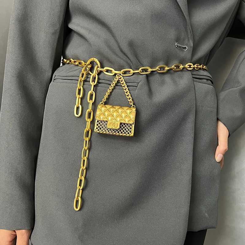 Kemerler Moda Altın Zincir Kemerler Kadınlar İçin Yüksek Quaity Lüks Kulak Telefon Küçük Çanta Metal Kemer Ayarlanabilir Uzun Bel Bandı Mini Çantalar
