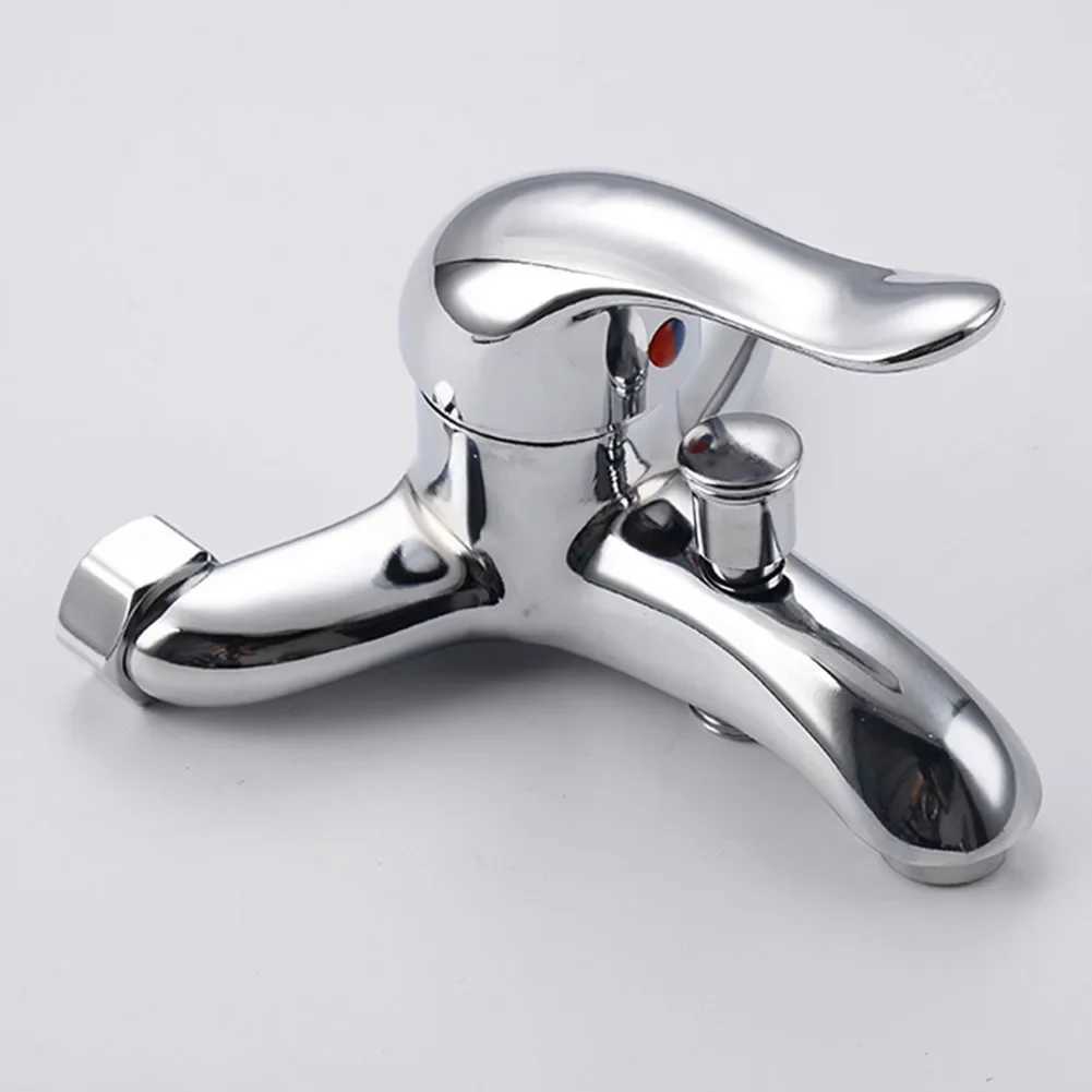 Rubinetti del lavandino da bagno rubinetti bacino a parete a parete acqua calda calda fredda miscelatore a doppio foro mixer tople valvola vano da bagno con doccia nascosta hardware