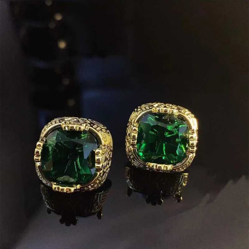 Dangle Chandelier Vintage Green Zircon Crystal أقراط للمرأة