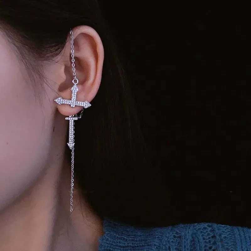 Bengelen kroonluchter punk gotische kruistas oorbellen voor mannen dames vintage metaal sliver kleur kristal lange keten piercing oorbellen sieraden geschenken