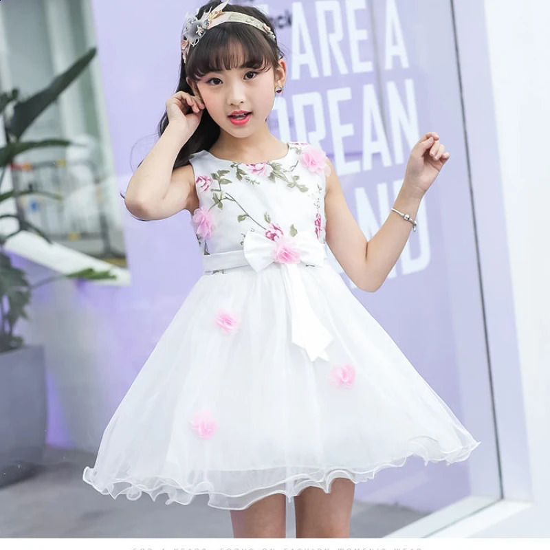 Girls Summer Dress 2024 Party Princess -jurken 2 3 5 7 9 tot 12 jaar oud Flower Avantgarde Design Prom Net Yarn 240423