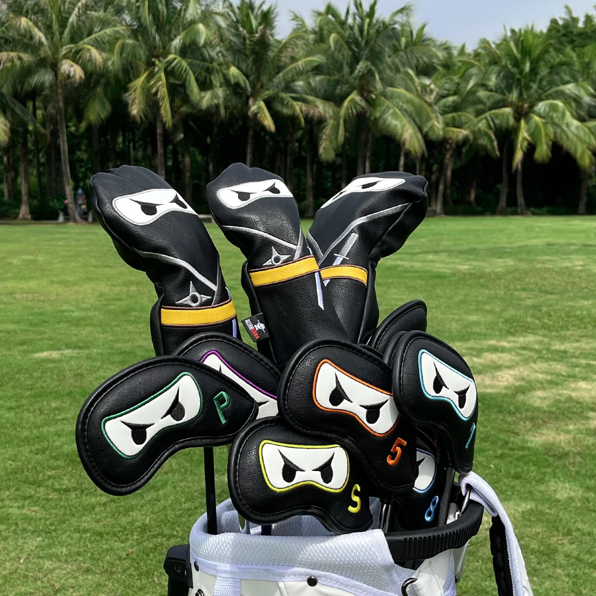 Golf Club Headcover Set Aliennana Black Ninja Fahrer Head Cover Fairway Golf Headcvoer Hybird Blade Putter Mallet Putter Cover 240430