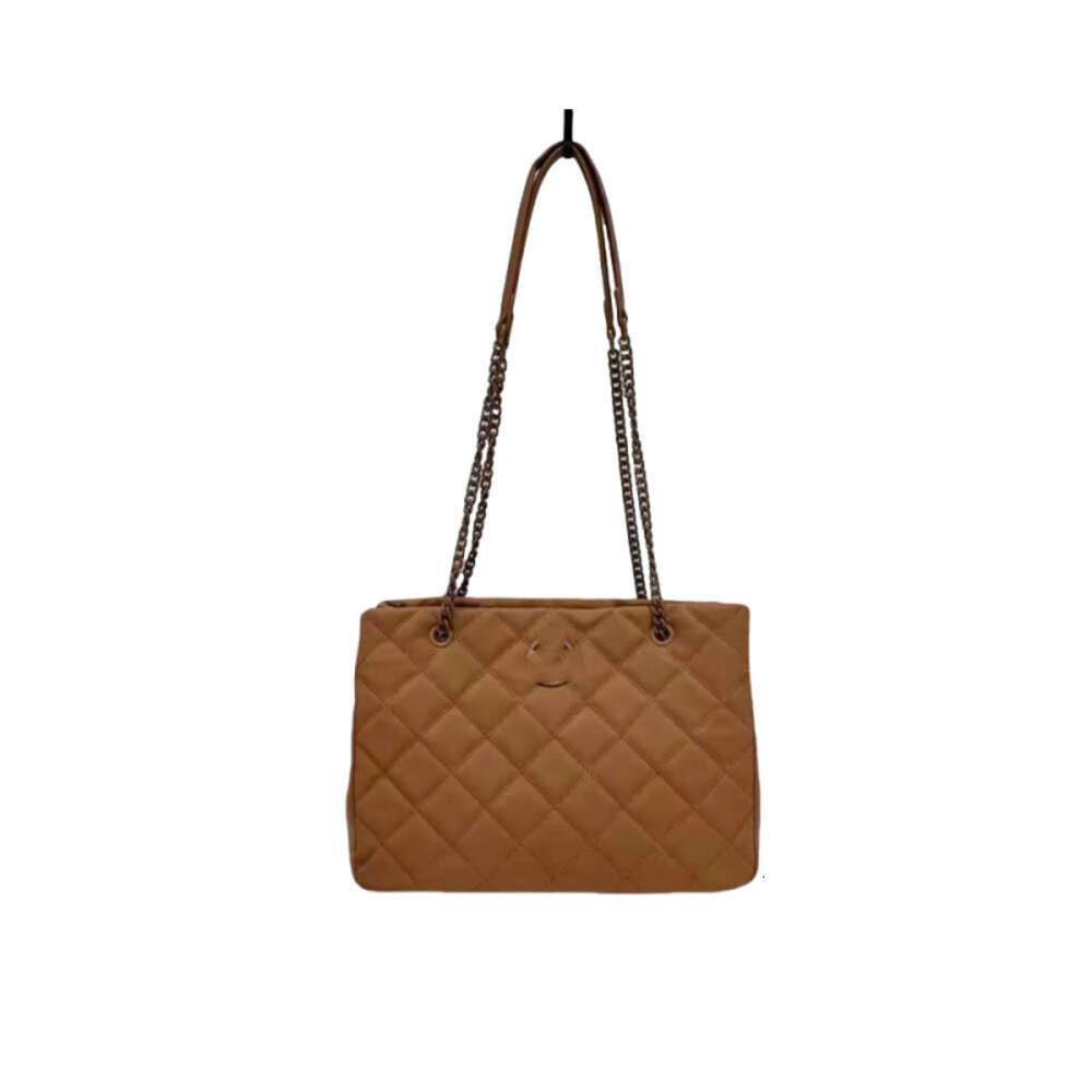 Le concepteur de sacs à bandoulière de luxe vend des sacs à bandoulins de marque à 50% de rabais nouveau sac simple épaule en diagonale coule de petite carrée