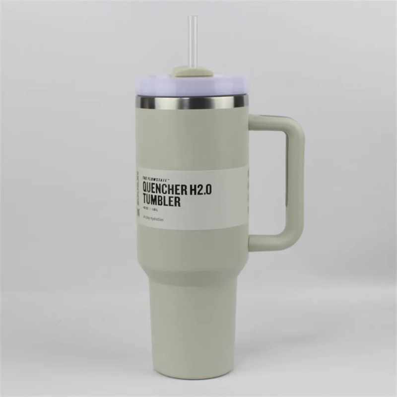 Stainless Steel Vacuum Insulated Tumbler with Lid Straw for Iced and Cold Beverages