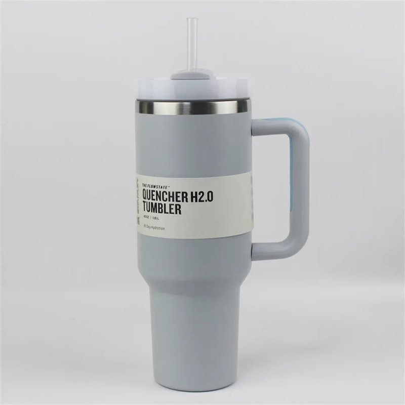 Stainless Steel Vacuum Insulated Tumbler with Lid Straw for Iced and Cold Beverages