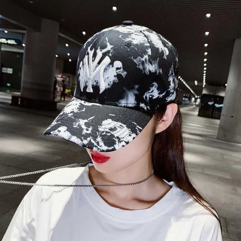 Caps à balle Nouvelle rue Hip Hop Street Graffiti Men Femmes Baseball Chapeaux Coton Cool confortable Kpop West Style Soft Fashion Sport Caps T240429