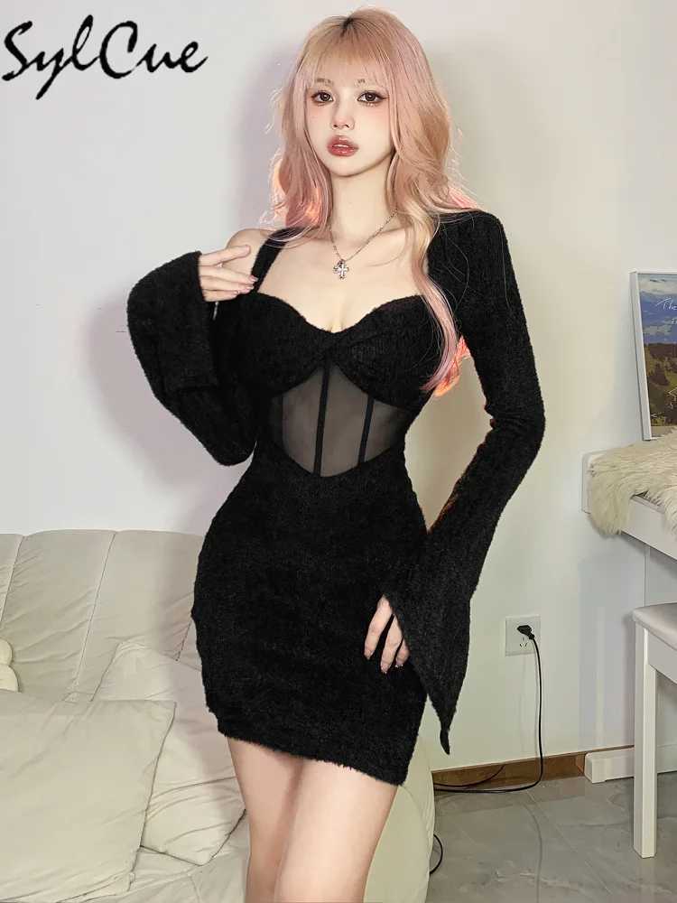 Robes décontractées de base Sylces Sense de conception irrégulière mature Sexy Party Queen Hot Noir Mystérious Charme Femme LoudSleeve Robe Q240430