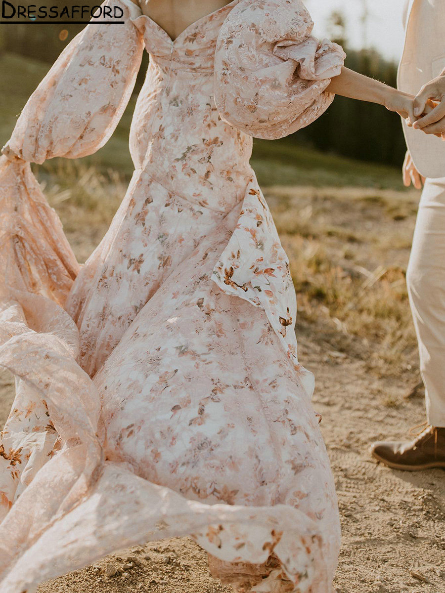 Bohemian au large de l'épaule imprimé floral sirène robes de mariée à manches longues