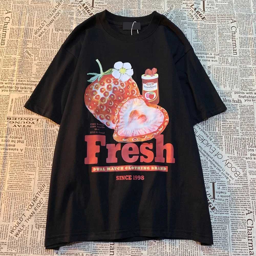 T-shirt féminin Strawberry American Retro Creative Imprimé à manches courtes T-shirt Fashion Fashion Brand lâche Casual Half Manched T-shirtl2405