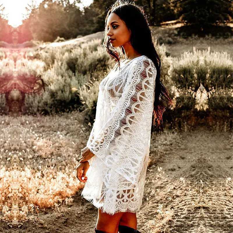 Femmes plage Wear 2019 Hot Sexy Beach Cover Up Lace Crochet White Swimwear Robe Beach Dames Bathing Copture Ups Beach Tunic Saida de Praia Y240504