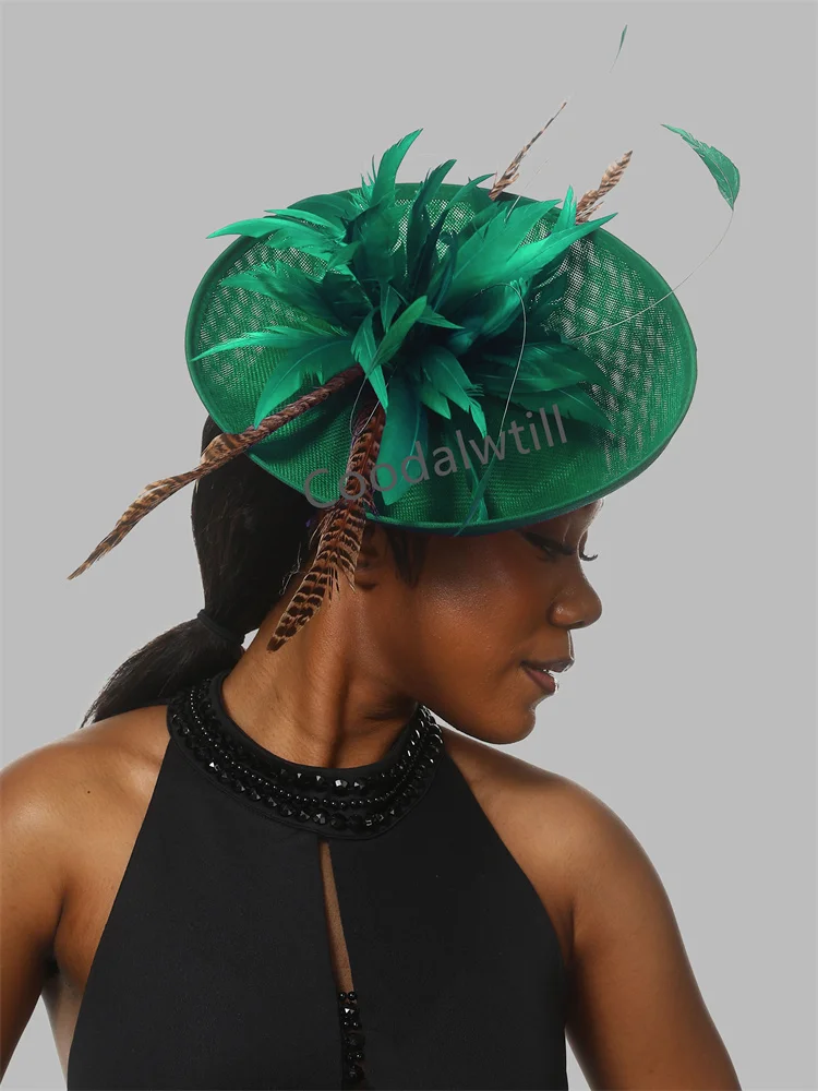 Chapeaux de fascinateur vert pour femmes de luxe de mariage église Headpiece dames cocktail occasionnelle chapeau marie