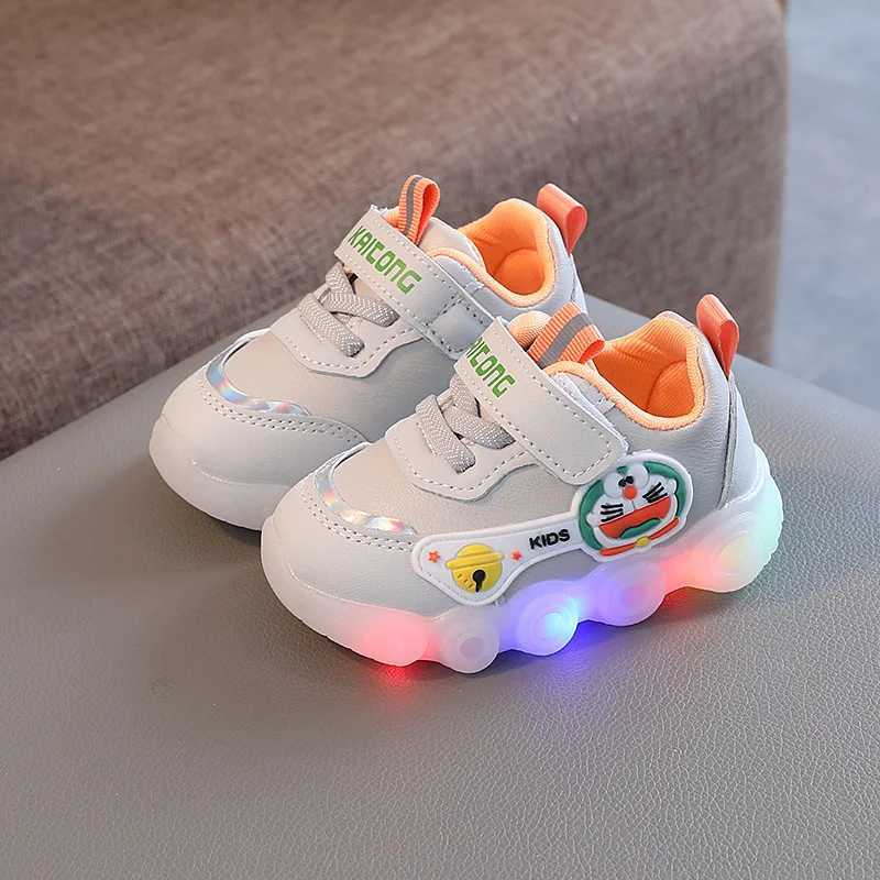 Sneaker Scarpe bambini Scarpe sportive bambini Spring/Summer 2023 Nuovi ragazzi/ragazze Led Scarpe casual Led Solled Scheme bianche Zapatillas Q240506