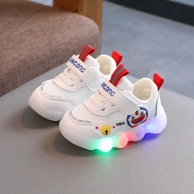 Sneaker Scarpe bambini Scarpe sportive bambini Spring/Summer 2023 Nuovi ragazzi/ragazze Led Scarpe casual Led Solled Scheme bianche Zapatillas Q240506