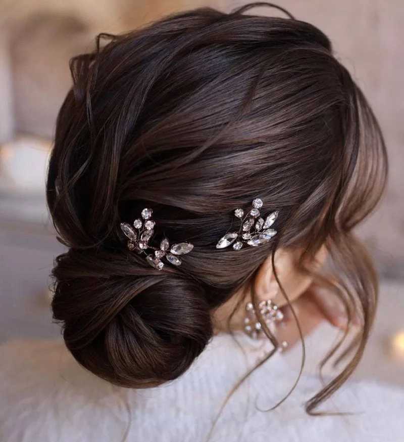Bandons Brides Hair Wedding Hair Accessoires à la mode en alliage en alliage en forme de U Stick Fourk Girls Banquet Noiva Bijoux Q240506