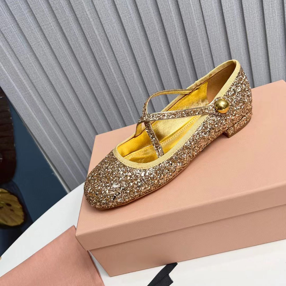 Lyxiga avslappnade lägenheter mode kvinnlig ny ankomst bling bling loafers äkta läder guld silver retro alla matchar hösten enstaka skor