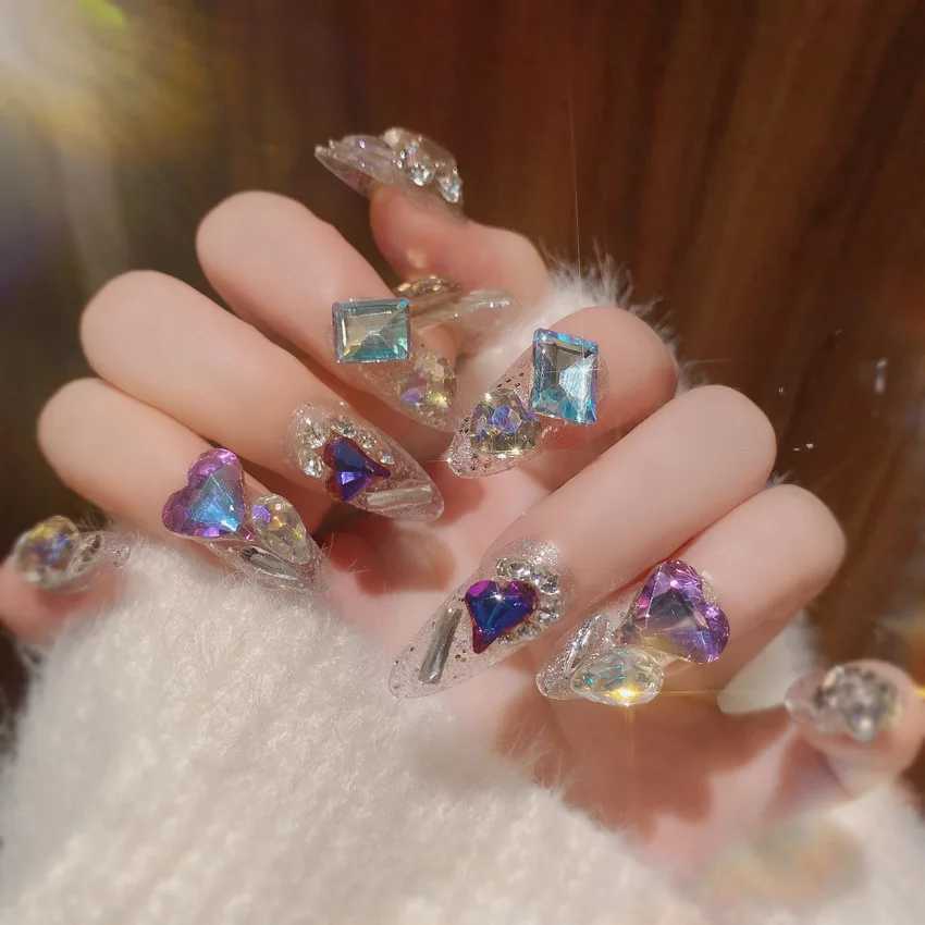 Faux ongles Grand design cristallin faux ongles paillettes couleur amour coeur strats artificiels ongles pour les filles appuyez sur les ongles patch t240507