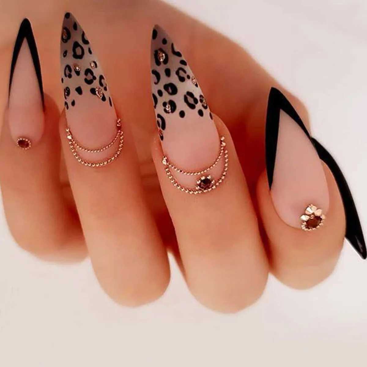 False Nails French Fake Nail with Leopard Print Design Long Stiletto False Nails Wearabe Almond Press on Nails Full Cover Nail Tips T240507