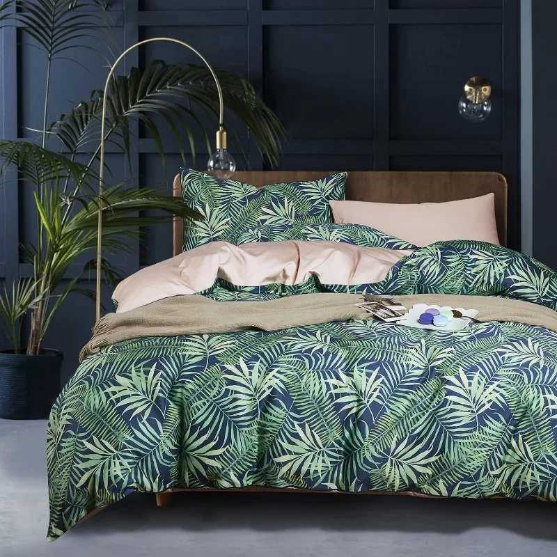 Set di biancheria da letto a base di letti a base vegetale con copertina di comfort con stampa floreale colorata e cuscino comodo set J240507