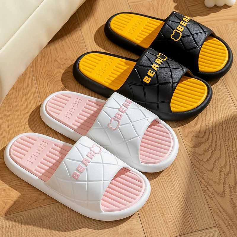 Slipper Ny sommar kortfattad par stil utomhus sandaler icke-halk badrumsglas för män kvinnor tofflor damer hemskor flip flops