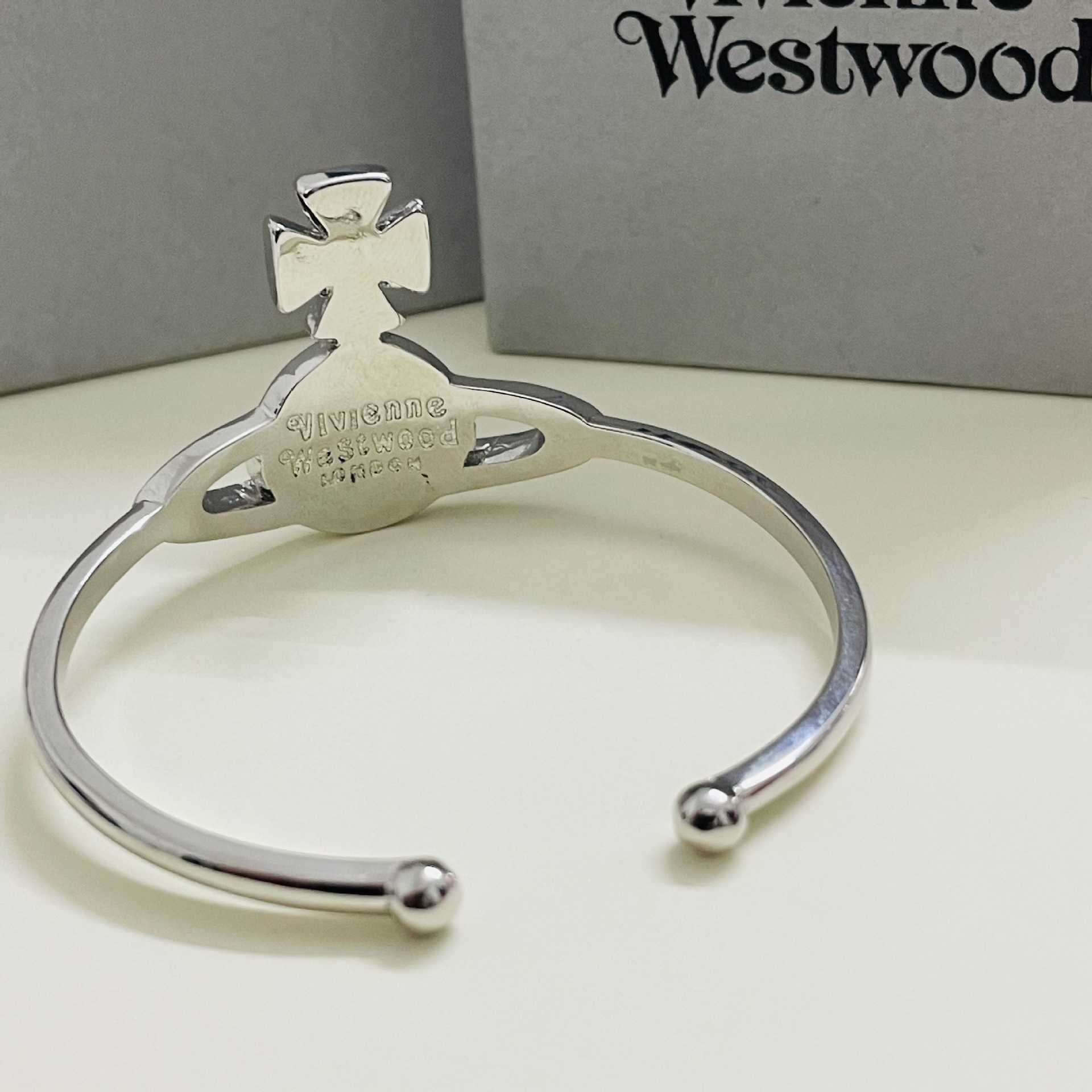 Ontwerper Westwood Silver Full Diamond Saturn Bracelet vrouwelijke lichte luxe eenvoudige aarde open
