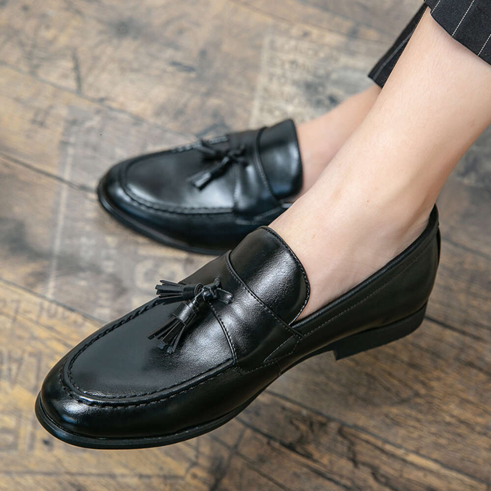 Mocas casuais com tassel mocassins de alta qualidade Mocassins Mocassins Office Business Walking Shoes Plus Size