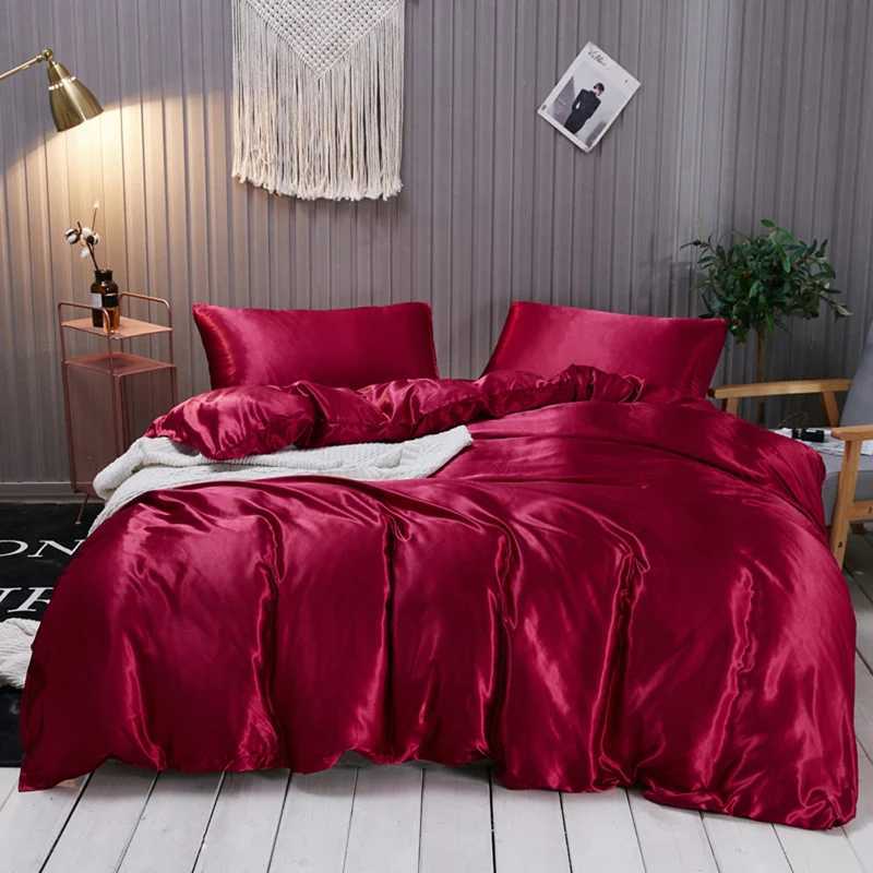 Ensembles de literie Satin Down Cover Cover Litteur luxueux Ultra Soft Color Couleur Honeymoon Dyed Pleed Sheet Large Taille J240507