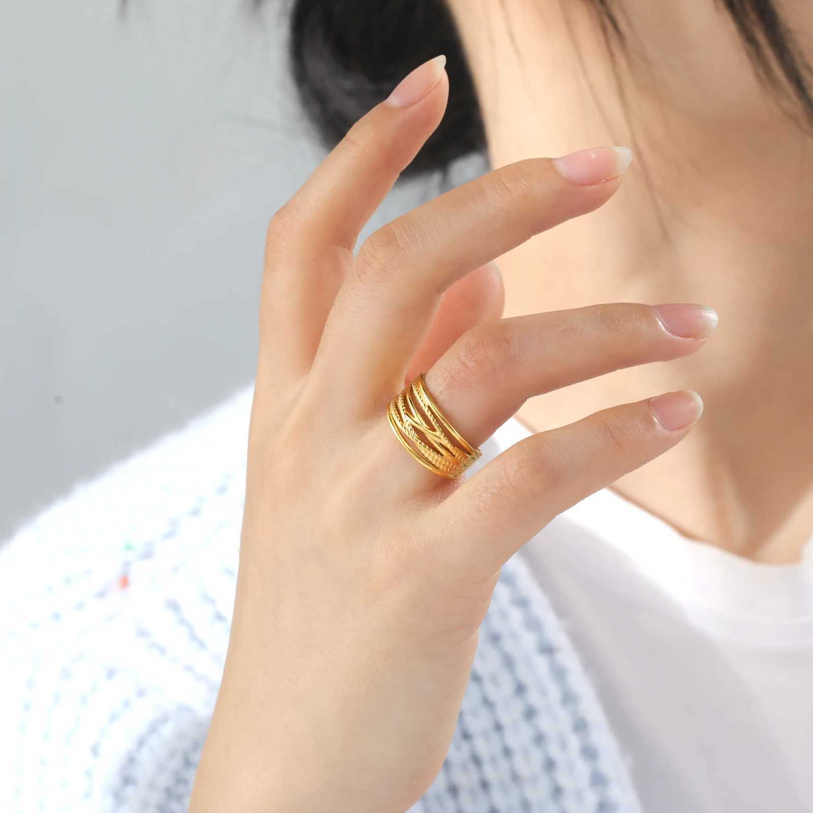 Обручальные кольца Skyrim 2024 Широкие извращенные геометрические кольца для женщин из нержавеющей стали регулируют открытое кольцо с открытым пальцем.