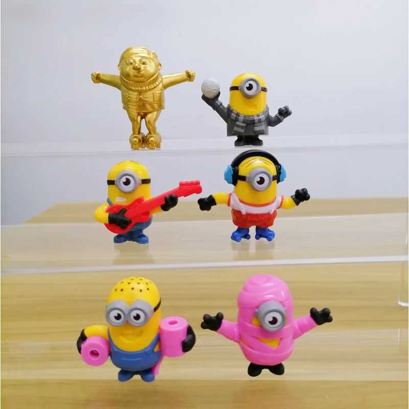 Action Toy Figures 4cm Miniones Miniature Figurines Migne Anime Toys Figure d'action pour enfants Bureau d'anniversaire Bureau Top Decoration Dolls Kids Gifts T240506