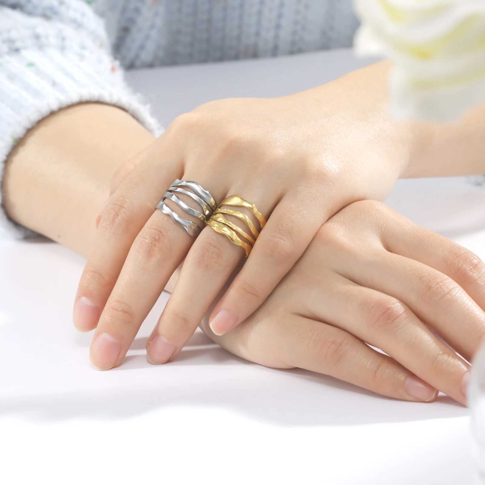 Bagues de mariage skyrim femmes vagues irrégulières anneaux géométriques 2024 Fashion en acier inoxydable or couleur réglable à anneau de doigt minimaliste
